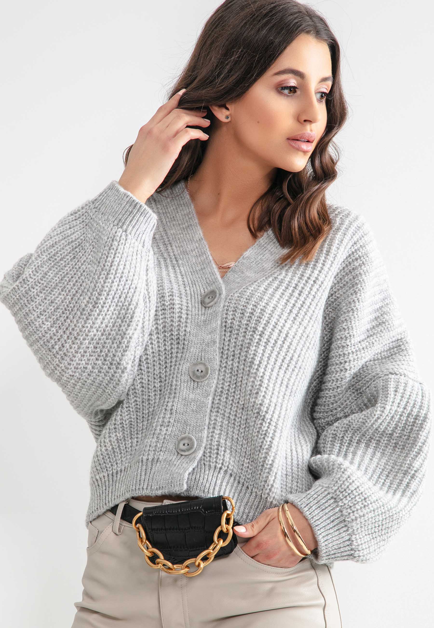 Zapinany sweter oversize szary